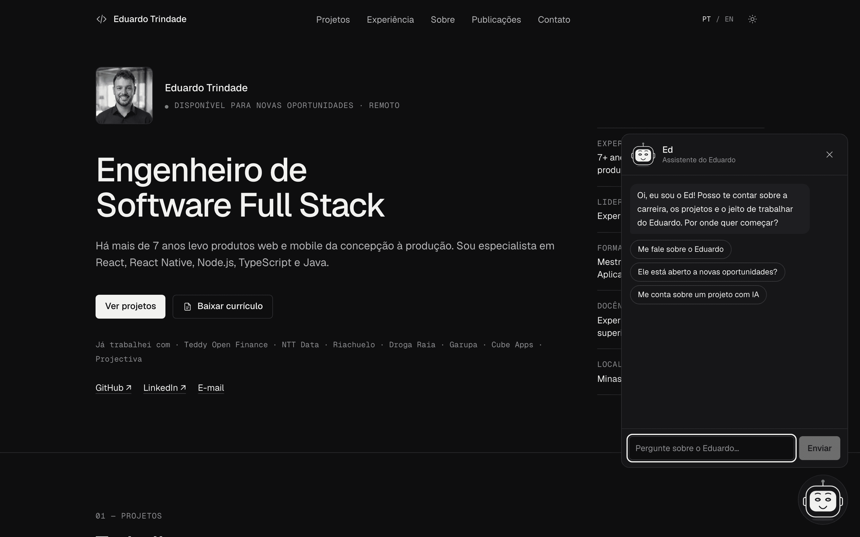 Chat do Ed com a mensagem de boas-vindas e três perguntas sugeridas.