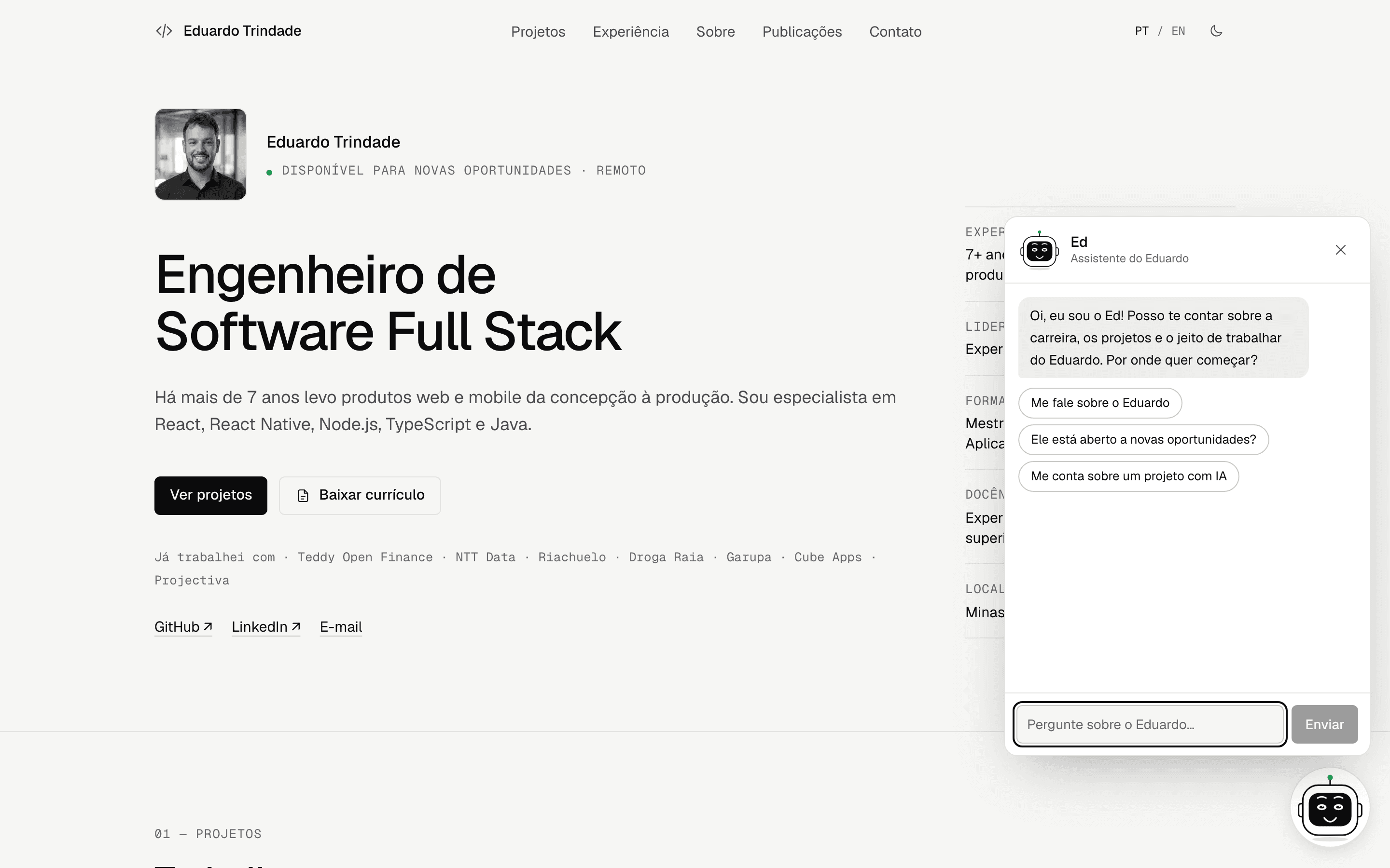 Chat do Ed com a mensagem de boas-vindas e três perguntas sugeridas.